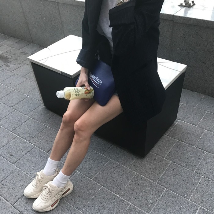 구찌 롸이톤 레더 스니커즈 photo review