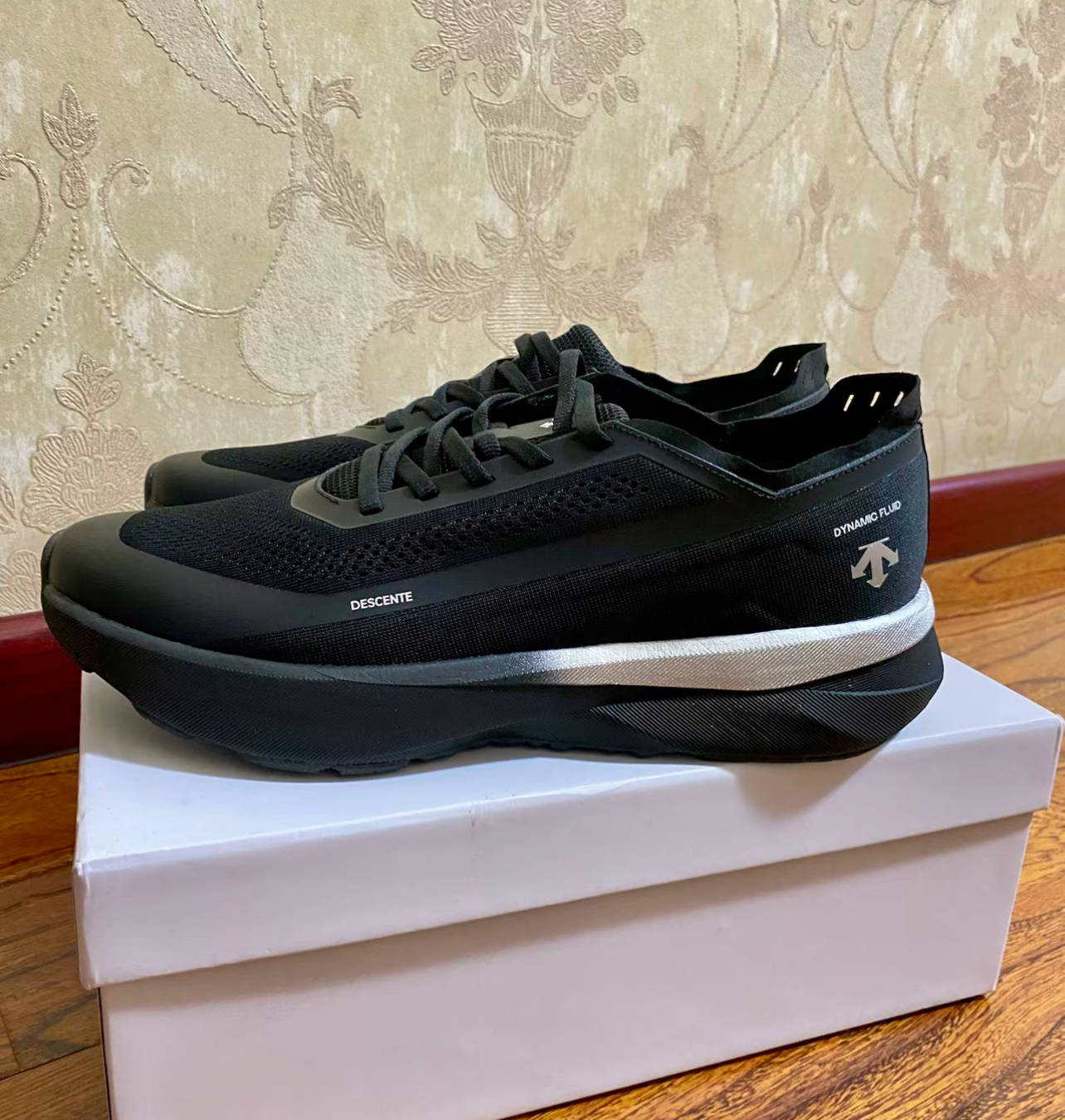 【🏅테크 유체 신발】디상트 DESCENTE ENERZITE FLUID 2.0 DELTA photo review