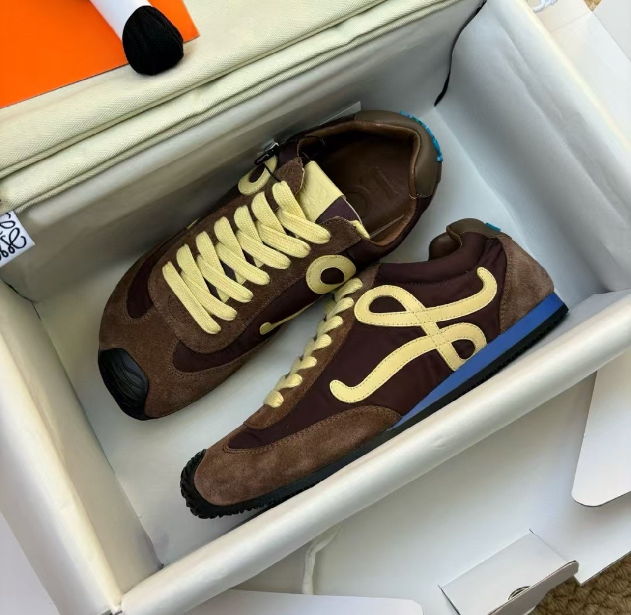 【❀공주님 최애】LOEWE 로이웨이 Ballet Runner 2.0 photo review