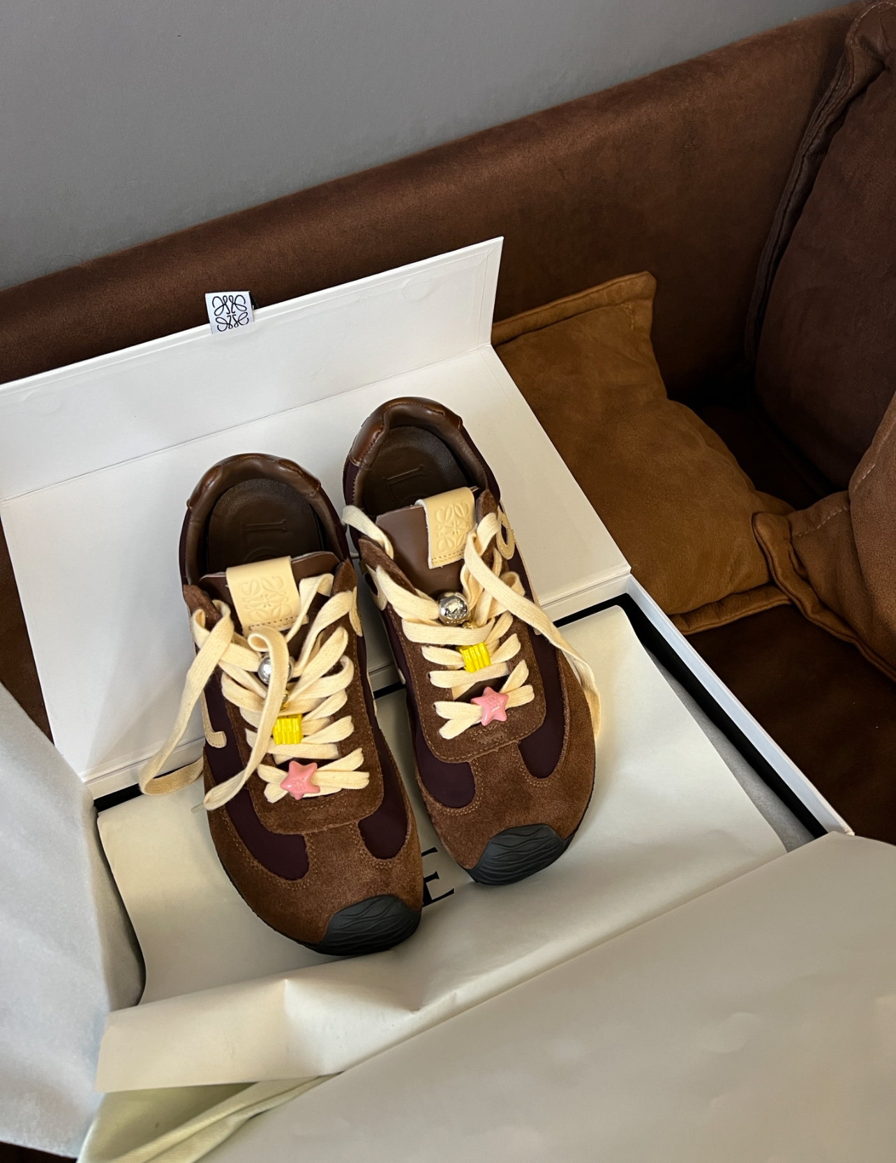 【❀공주님 최애】LOEWE 로이웨이 Ballet Runner 2.0 photo review