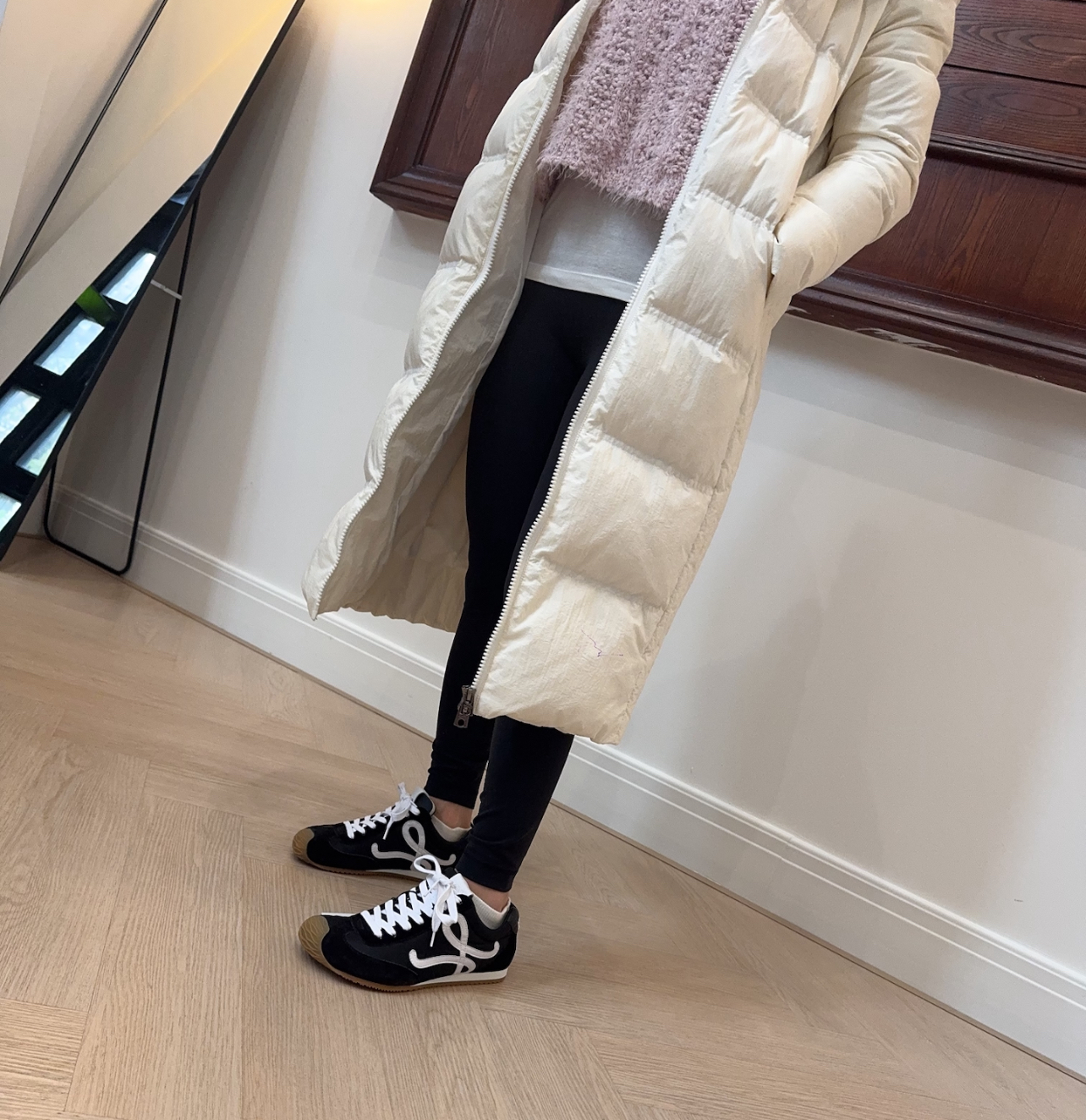 【❀공주님 최애】LOEWE 로이웨이 Ballet Runner 2.0 photo review