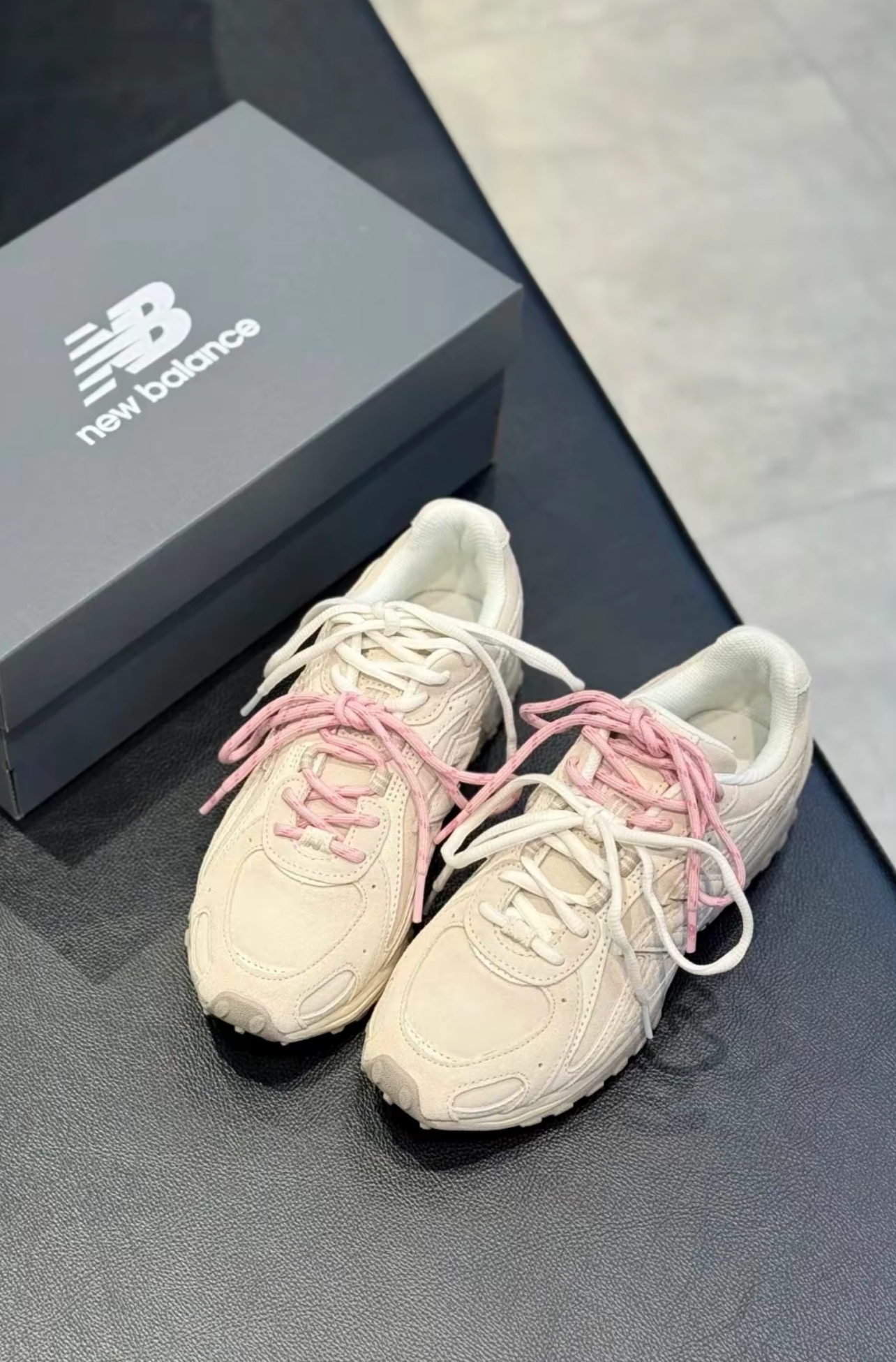 【🍂가을 필수】뉴발란스 204L 팀버울프 리넨 U204LMMC photo review
