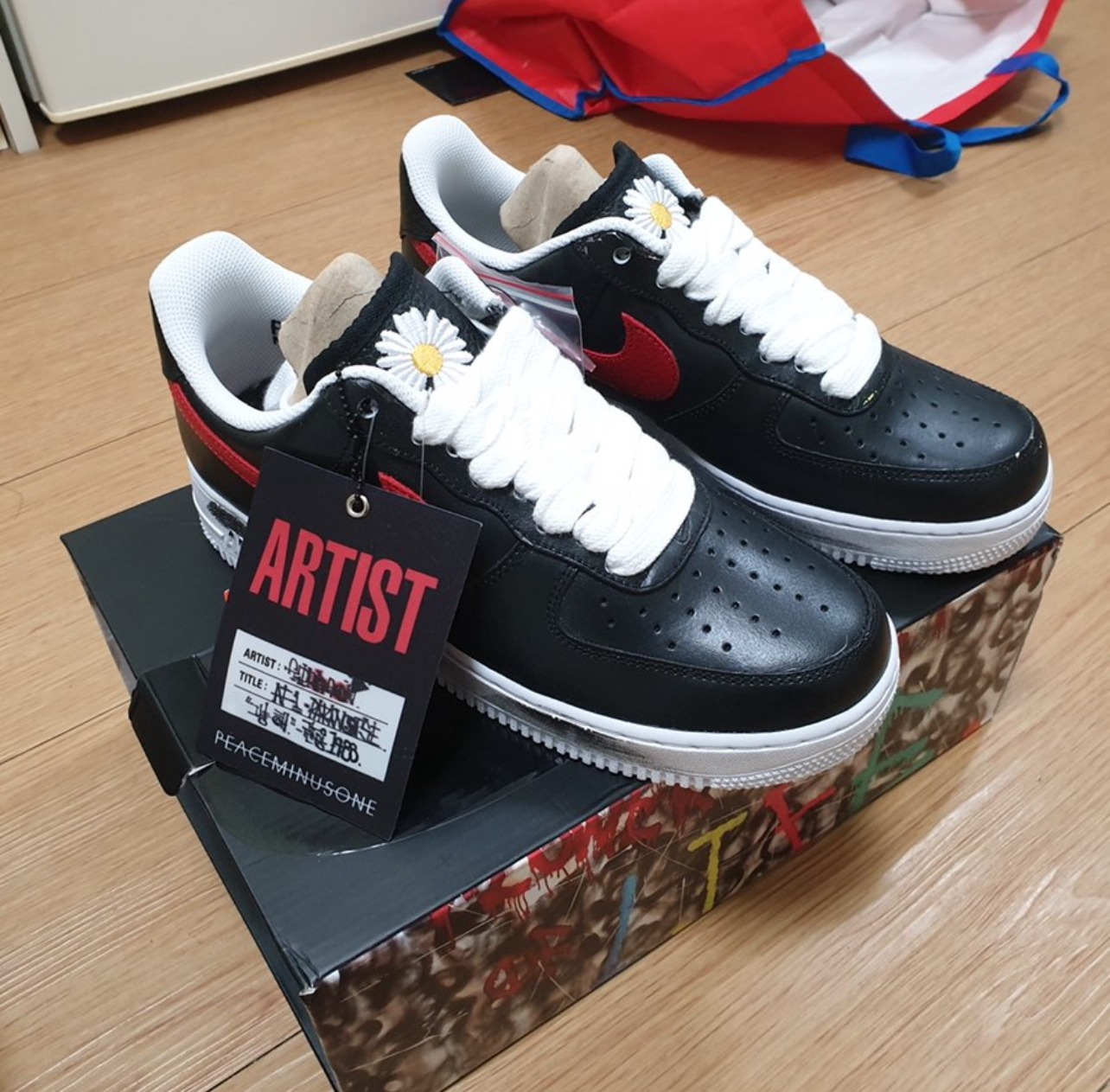 【G-Dragon】나이키 x 피스마이너스원 에어포스 1 로우 파라노이즈 photo review