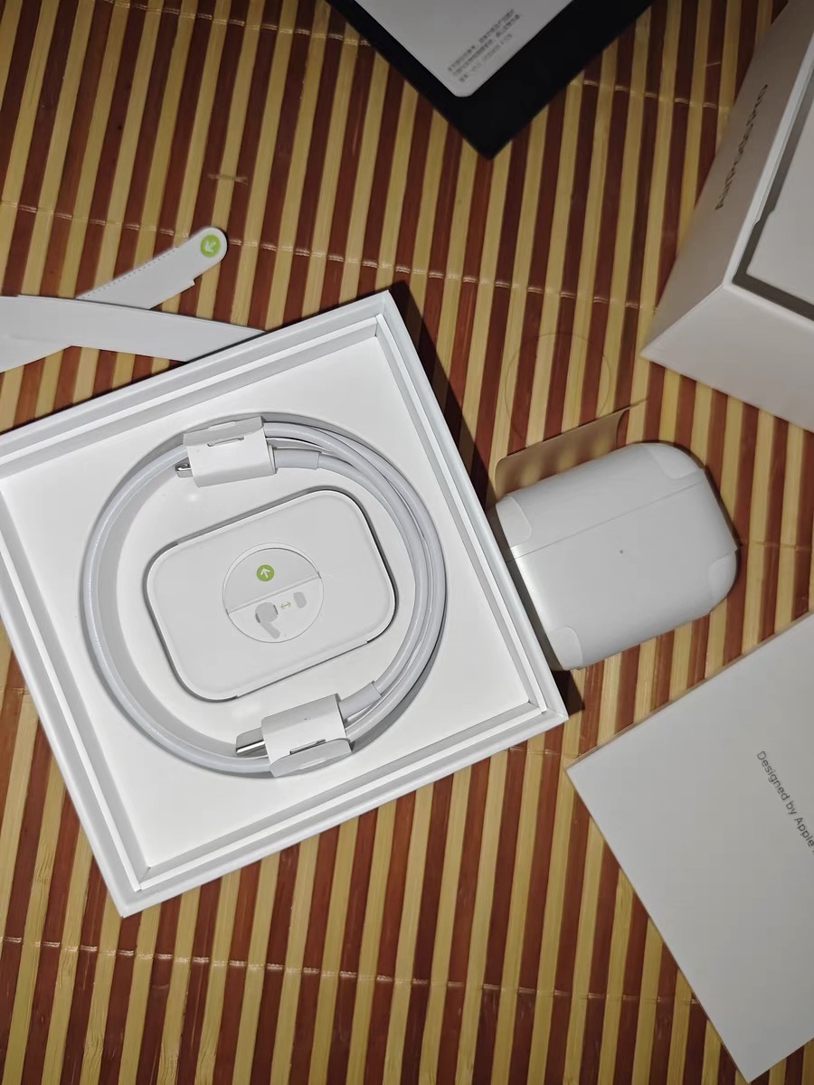 【히트 신상품】애플 에어팟 프로 3세대 - USB-C 충전 포트 photo review