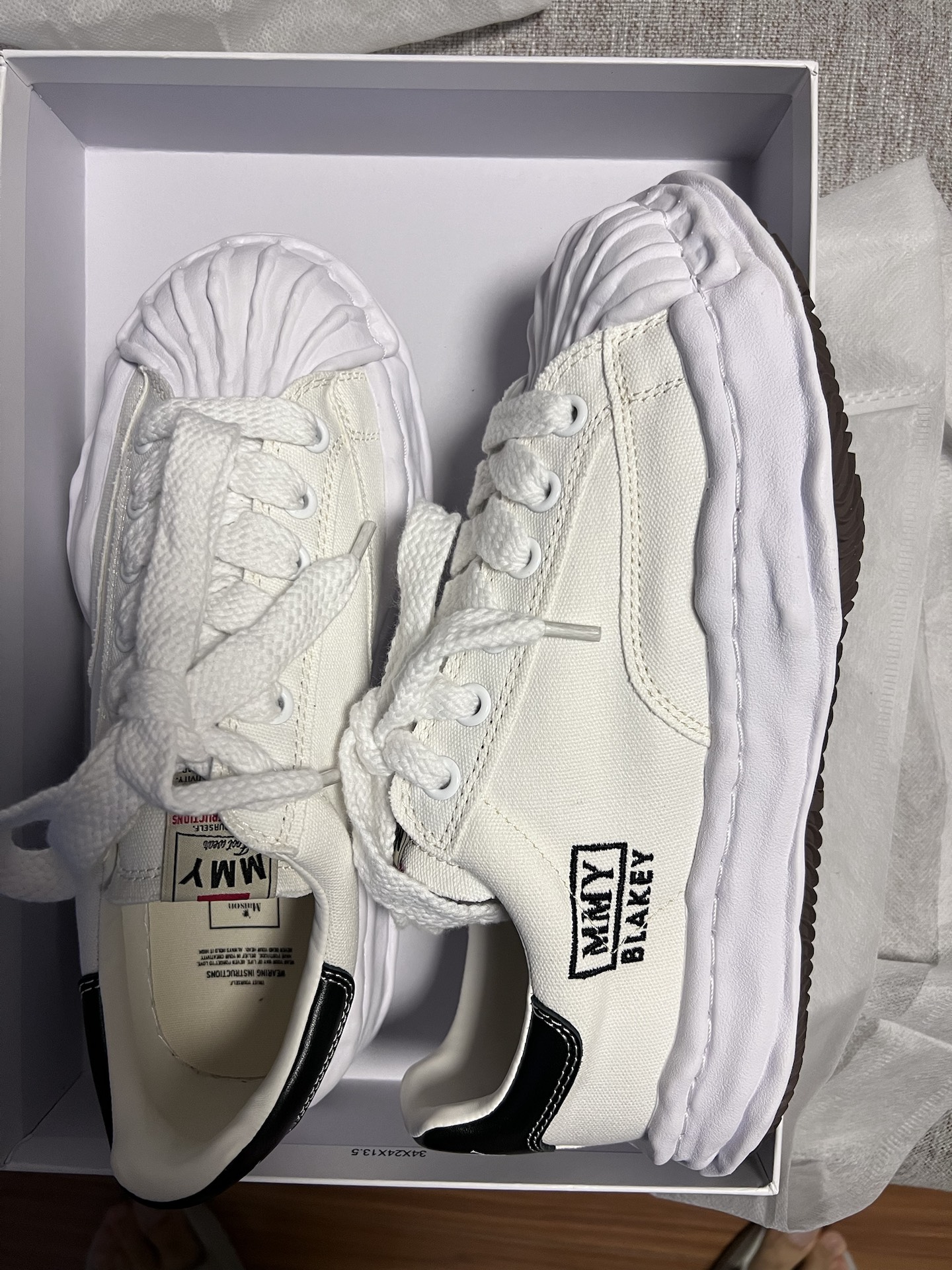 메종 미하라 야스히로 블레이키 OG 솔 캔버스 로우탑 스니커즈 화이트 A08FW735-WHITE photo review