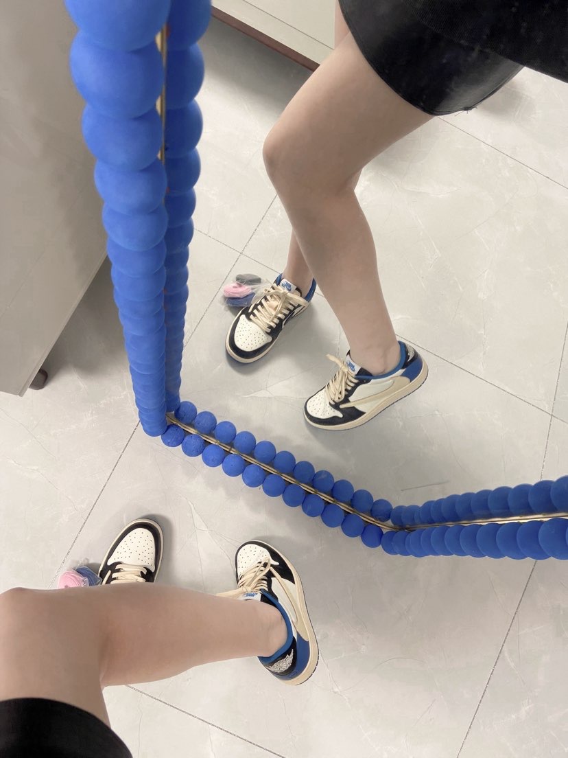 나이키 x 트래비스 스캇 에어조던1 로우 OG 한정판 운동화 photo review