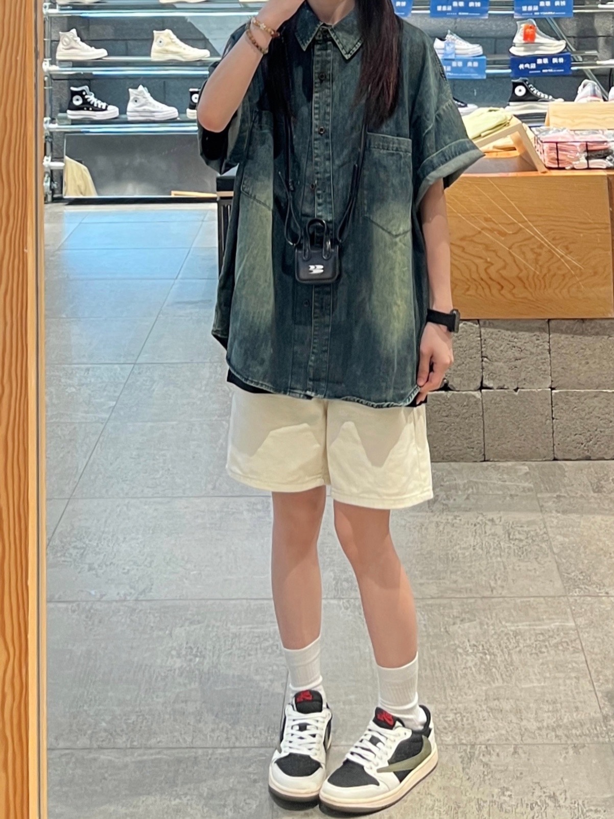 나이키 x 트래비스 스캇 에어조던1 로우 OG 한정판 운동화 photo review