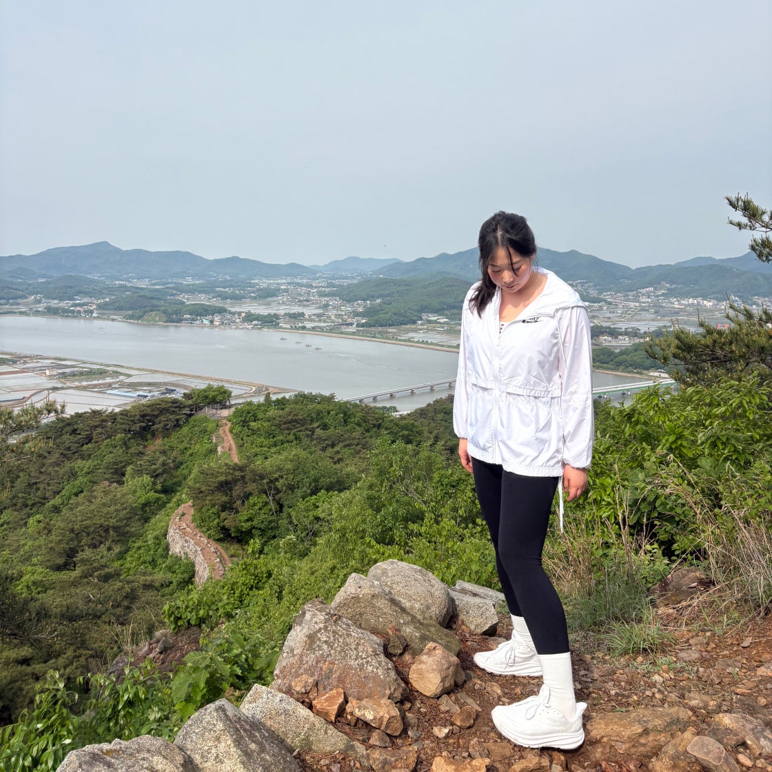 호카 남성런닝화 호카 클리프톤 9 화이트 화이트 1127895-WWH photo review