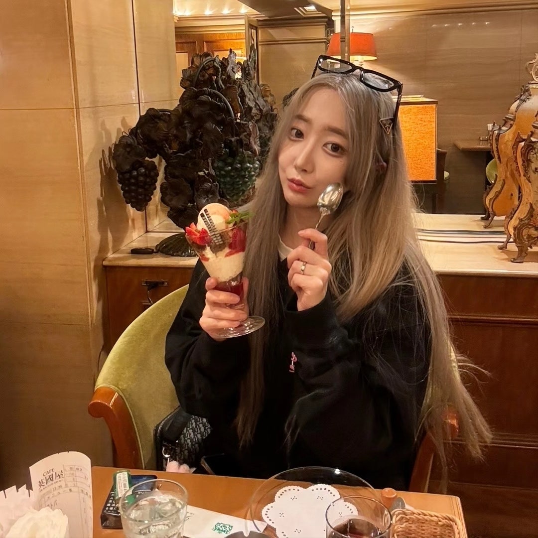 디올 스트랩 파우치 photo review