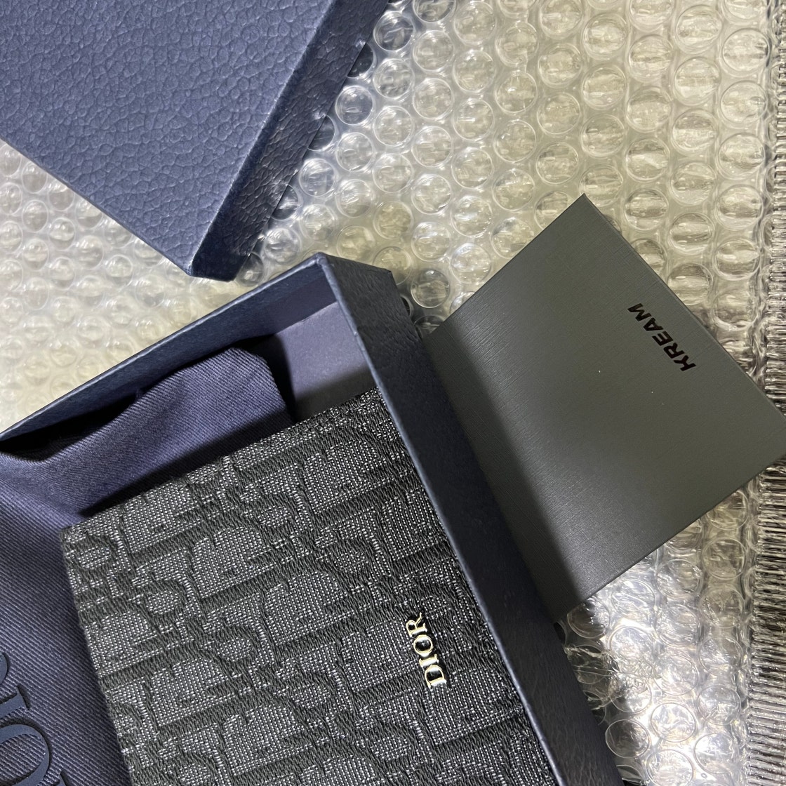 디올 오블리크 컴팩트 지갑 블랙 2OBBH027YSE-H03E photo review