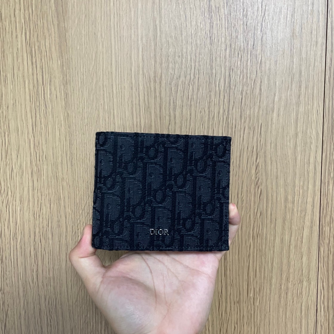 디올 오블리크 컴팩트 지갑 블랙 2OBBH027YSE-H03E photo review