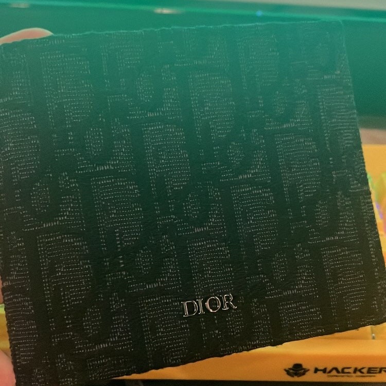 디올 오블리크 컴팩트 지갑 블랙 2OBBH027YSE-H03E photo review