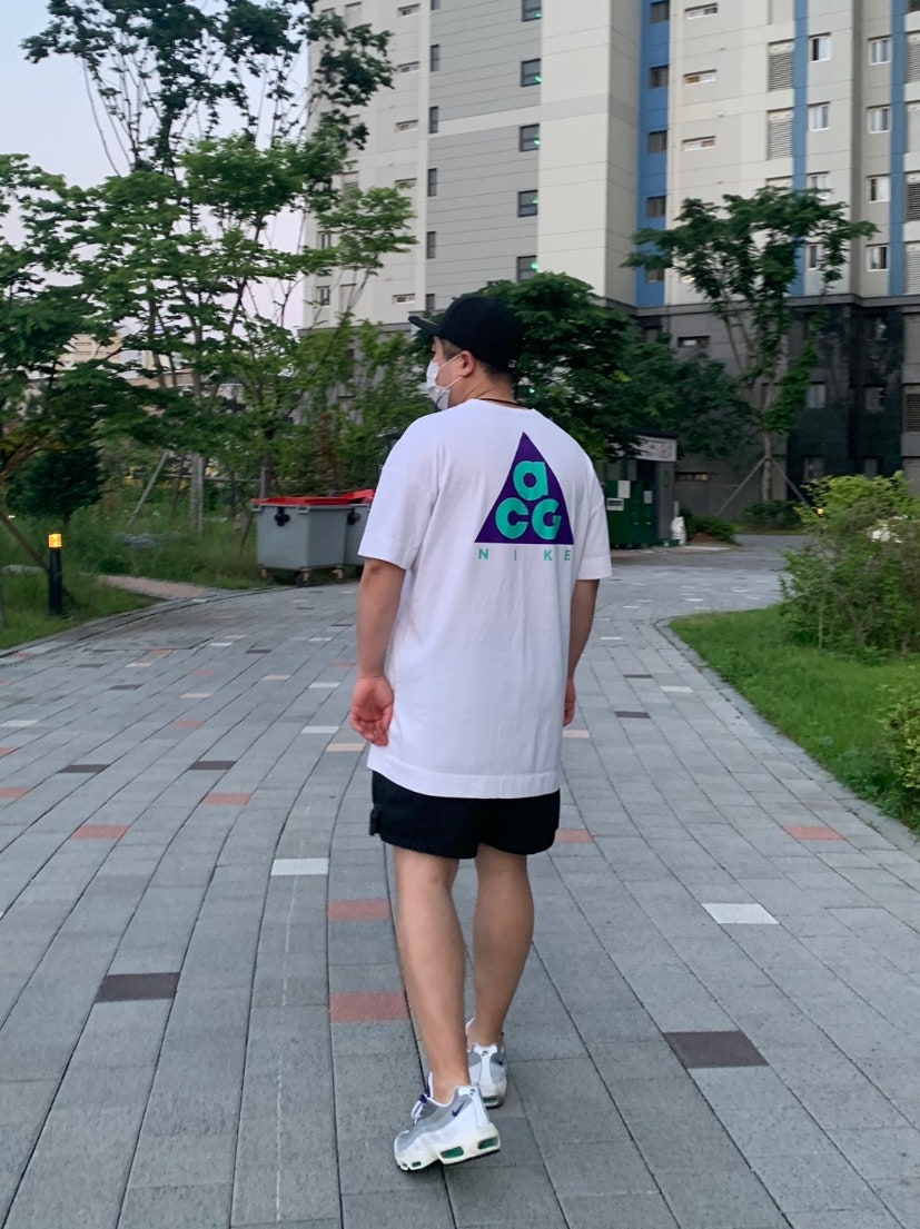 나이키 에어맥스 95 그레이프 2018 307960-109 photo review