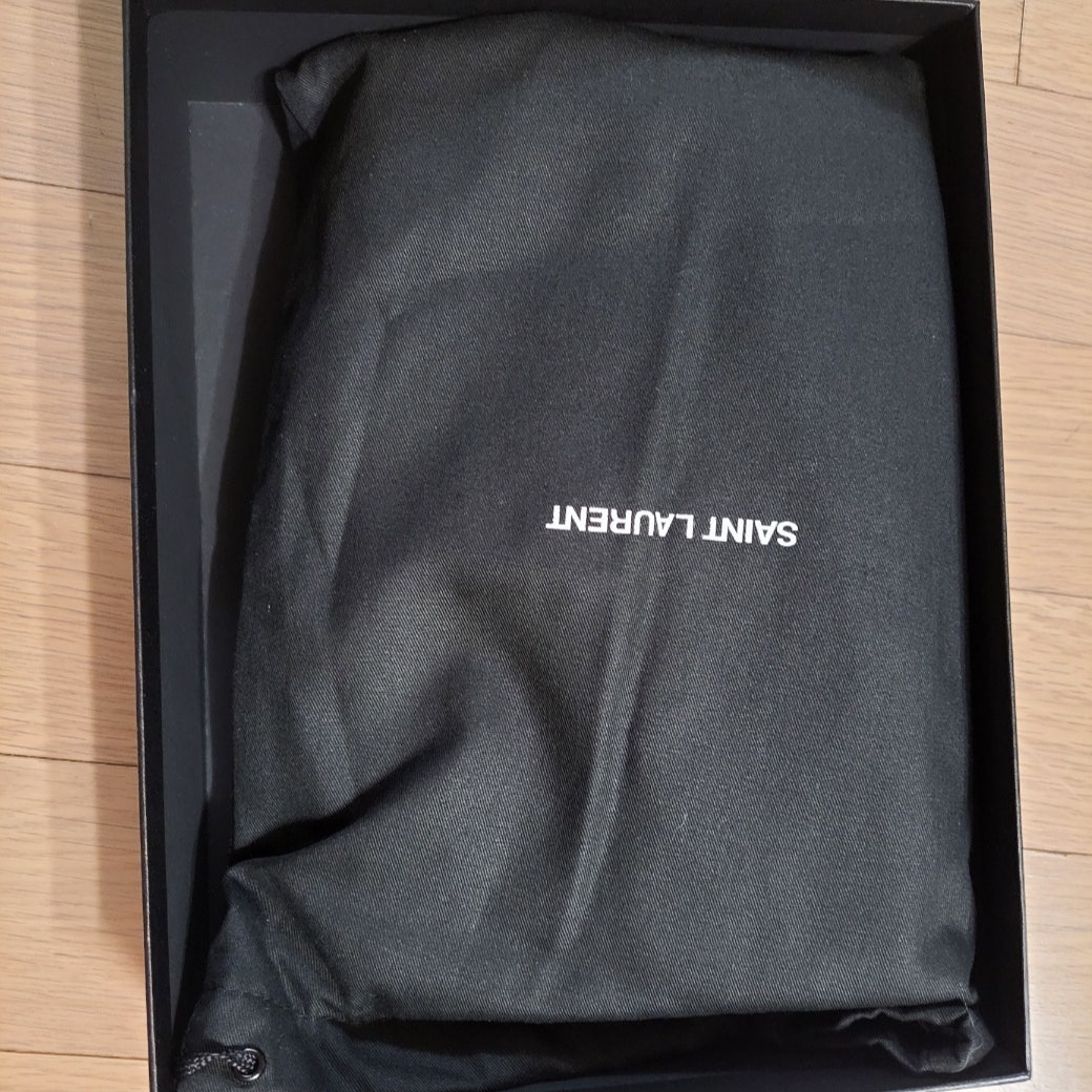 생로랑 22SS 모노그램 체인 숄더백 마틀라세 체인지갑 은장 체인 클러치 YSL 377828 BOW02 1000 여성 photo review
