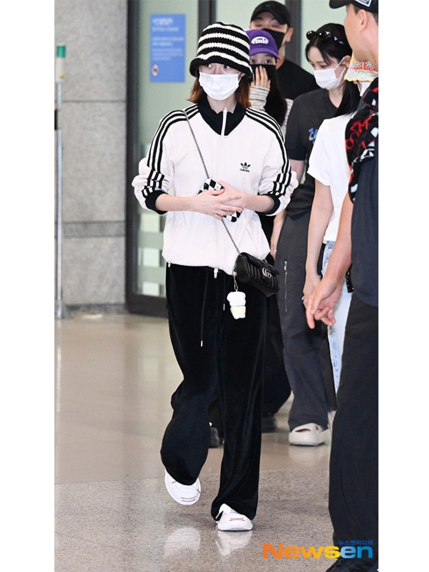 GUCCI 구찌 마몽 마틀라세 체인 숄더백 스몰 체인크로스백 블랙 443497 DTDIT 1000 여성 photo review