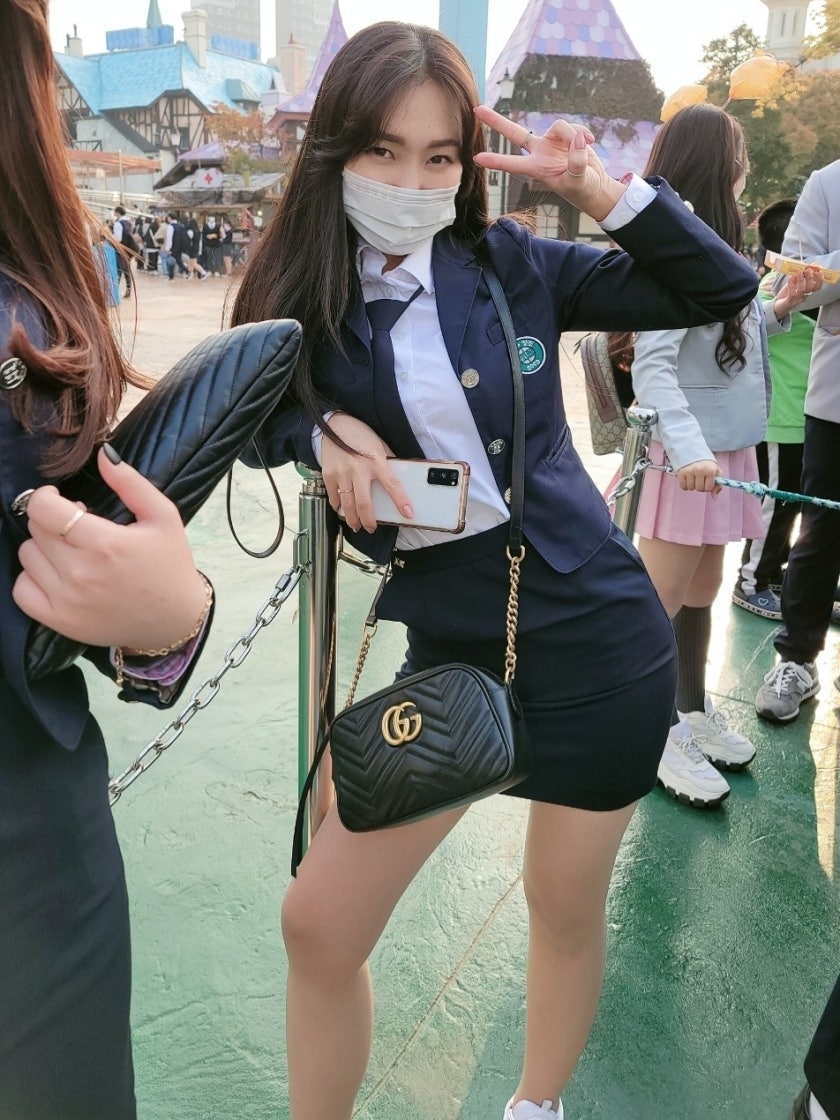 구찌 GG 마몽 스몰 마틀라세 숄더백 마몽 스몰 크로스백 금장 블랙 GUCCI 447632 DTD1T 1000 여성 photo review