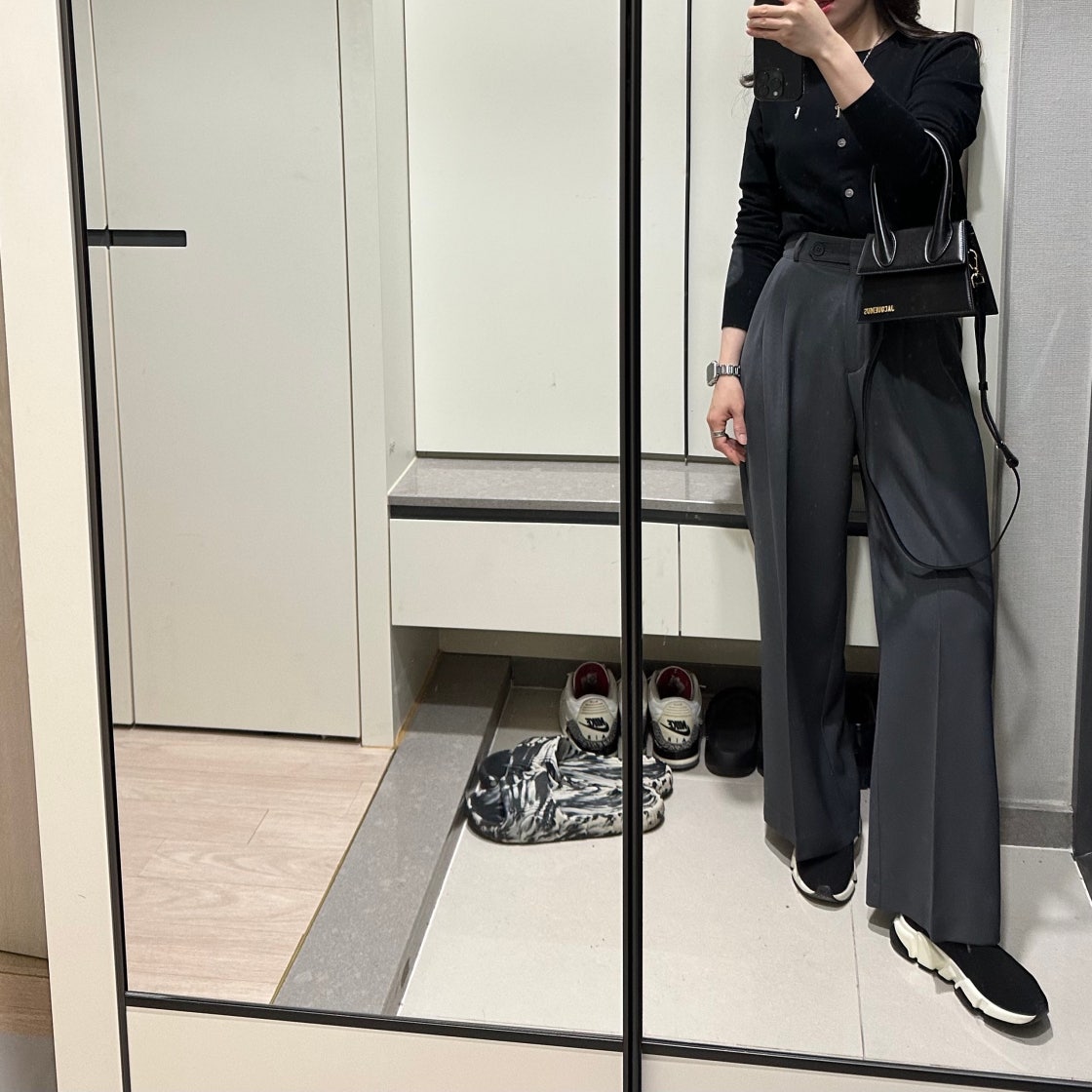 발렌시아가 스피드 트레이너 블랙 화이트 2019 525712W05G01000 photo review