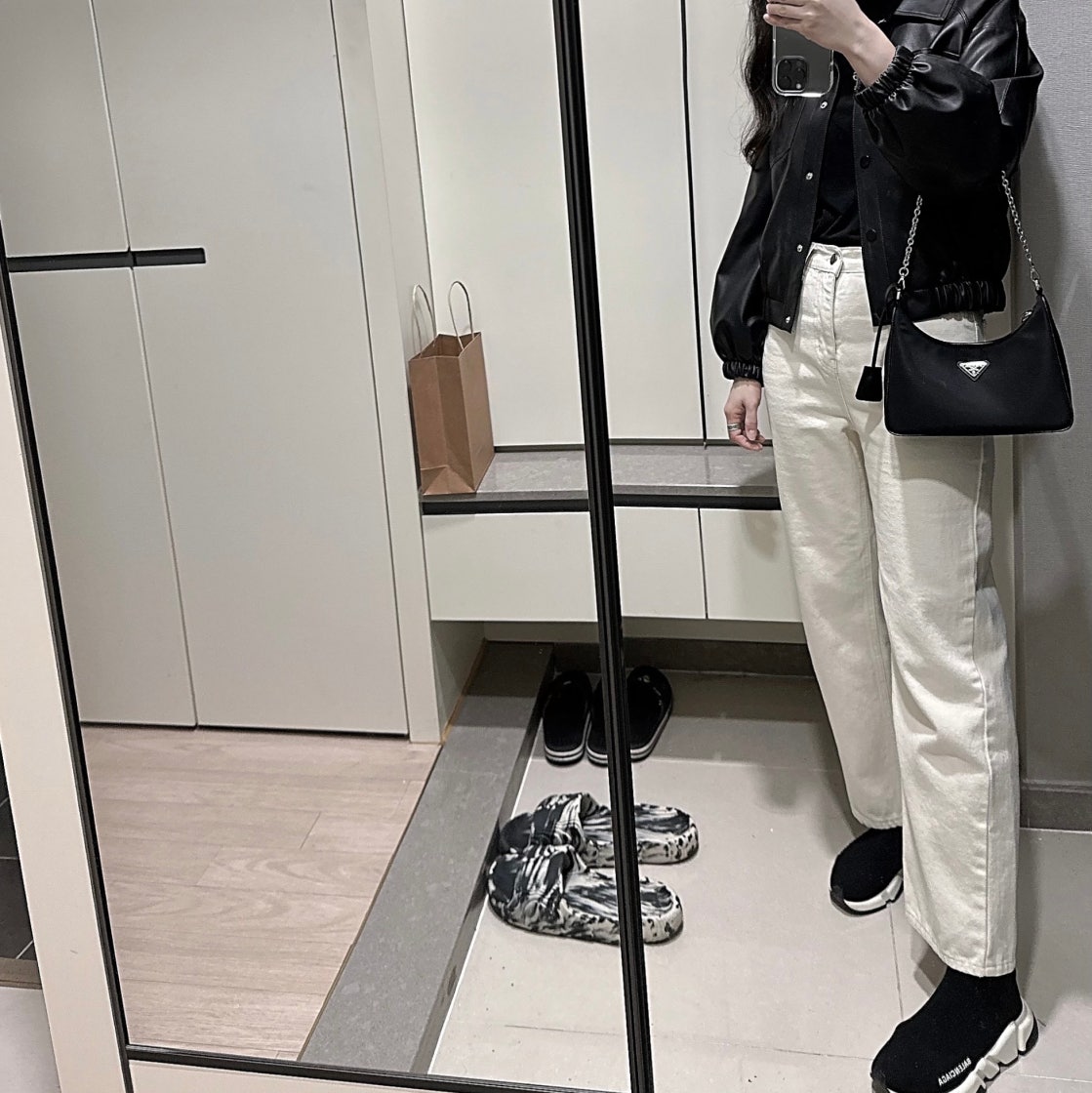 발렌시아가 스피드 트레이너 블랙 화이트 2019 525712W05G01000 photo review