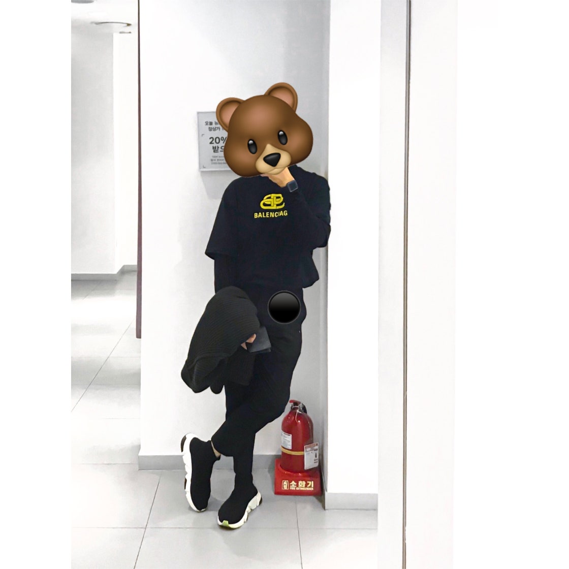 발렌시아가 스피드 트레이너 블랙 화이트 네온 2019 551185W05G01000 photo review