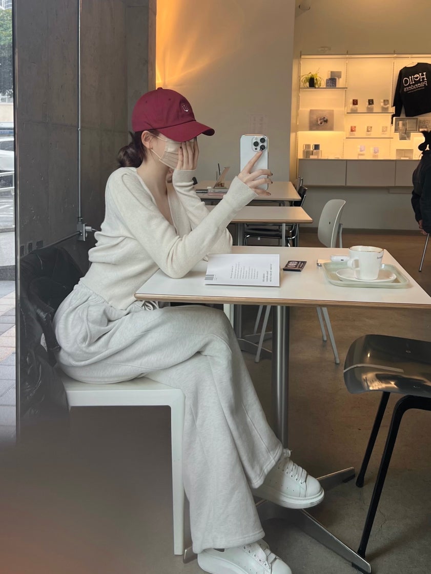 알렉산더 맥퀸 오버사이즈드 스니커즈 화이트 블랙 553770WHGP79061 photo review