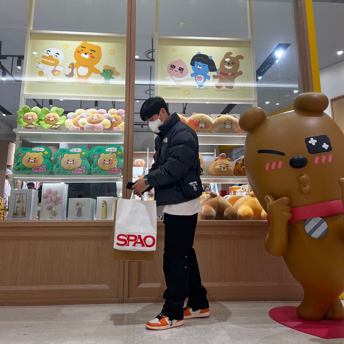 조던 1 레트로 하이 OG 리버스 쉐터드 백보드 555088-113 photo review