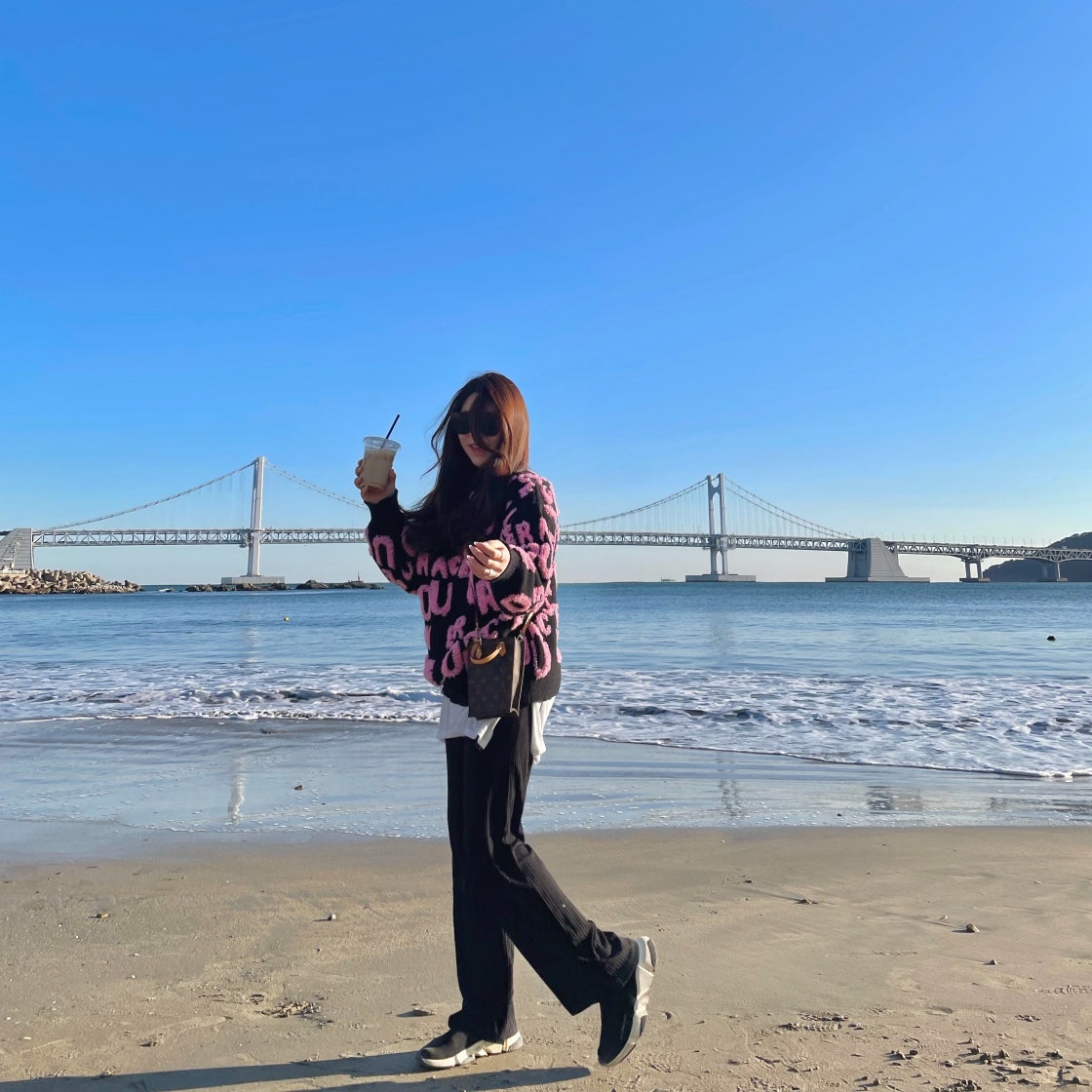 발렌시아가 스피드 트레이너 블랙 화이트 2021/2022 587280W2DBQ1015 photo review