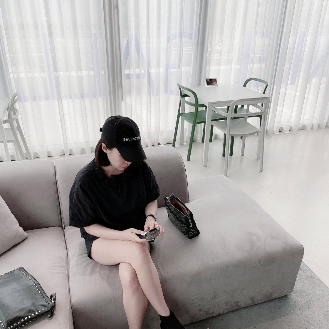 발렌시아가 스피드 2.0 트레이너 샤이니 블랙 636833W2AF31000 photo review