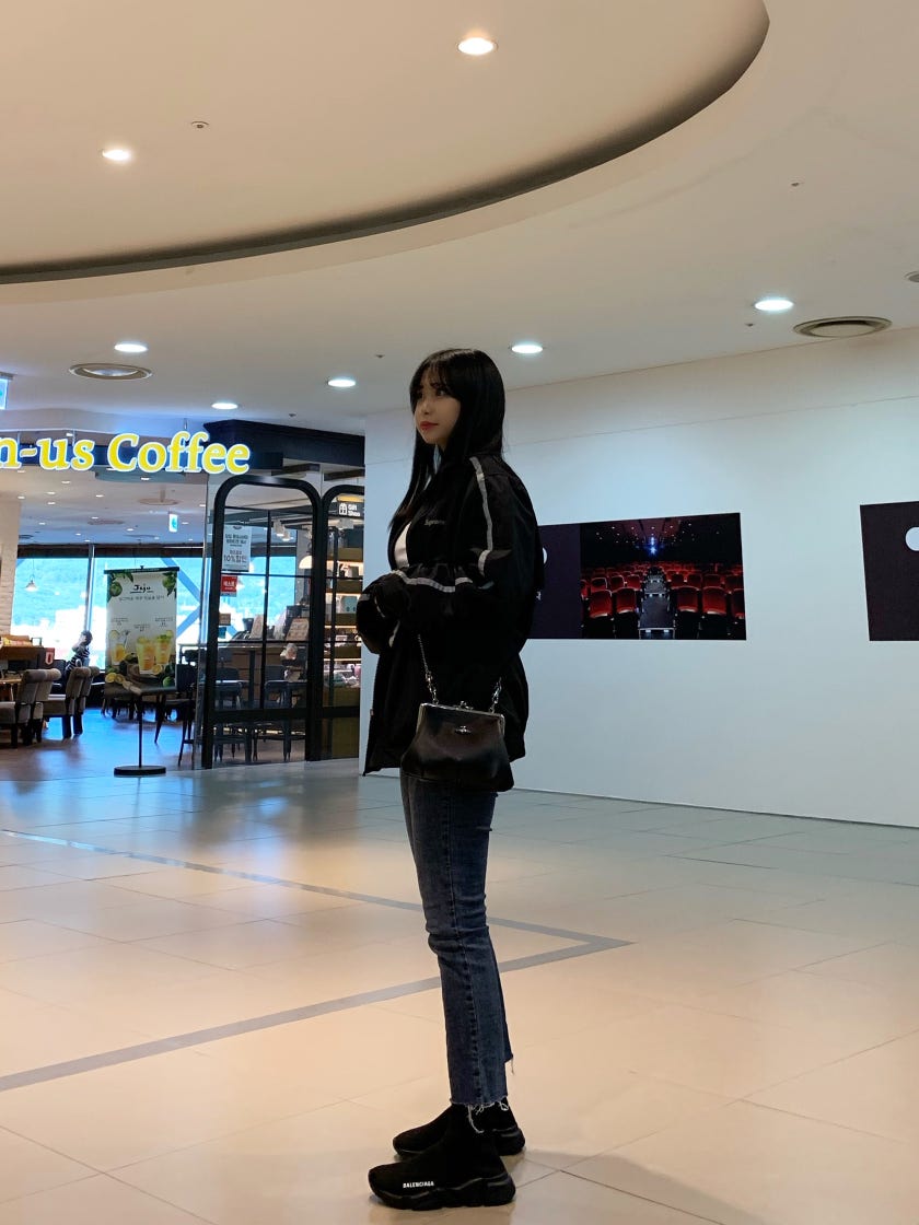 발렌시아가 스피드 2.0 트레이너 샤이니 블랙 636833W2AF31000 photo review