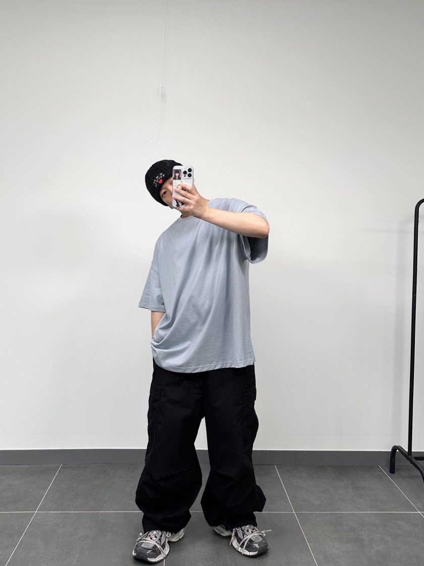 발렌시아가 3XL 뮬 그레이 화이트 레드 742672W3XL51219 photo review