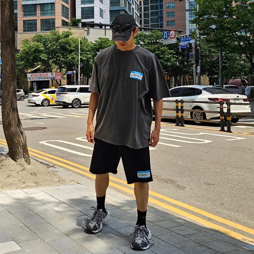 발렌시아가 3XL 뮬 그레이 화이트 레드 742672W3XL51219 photo review