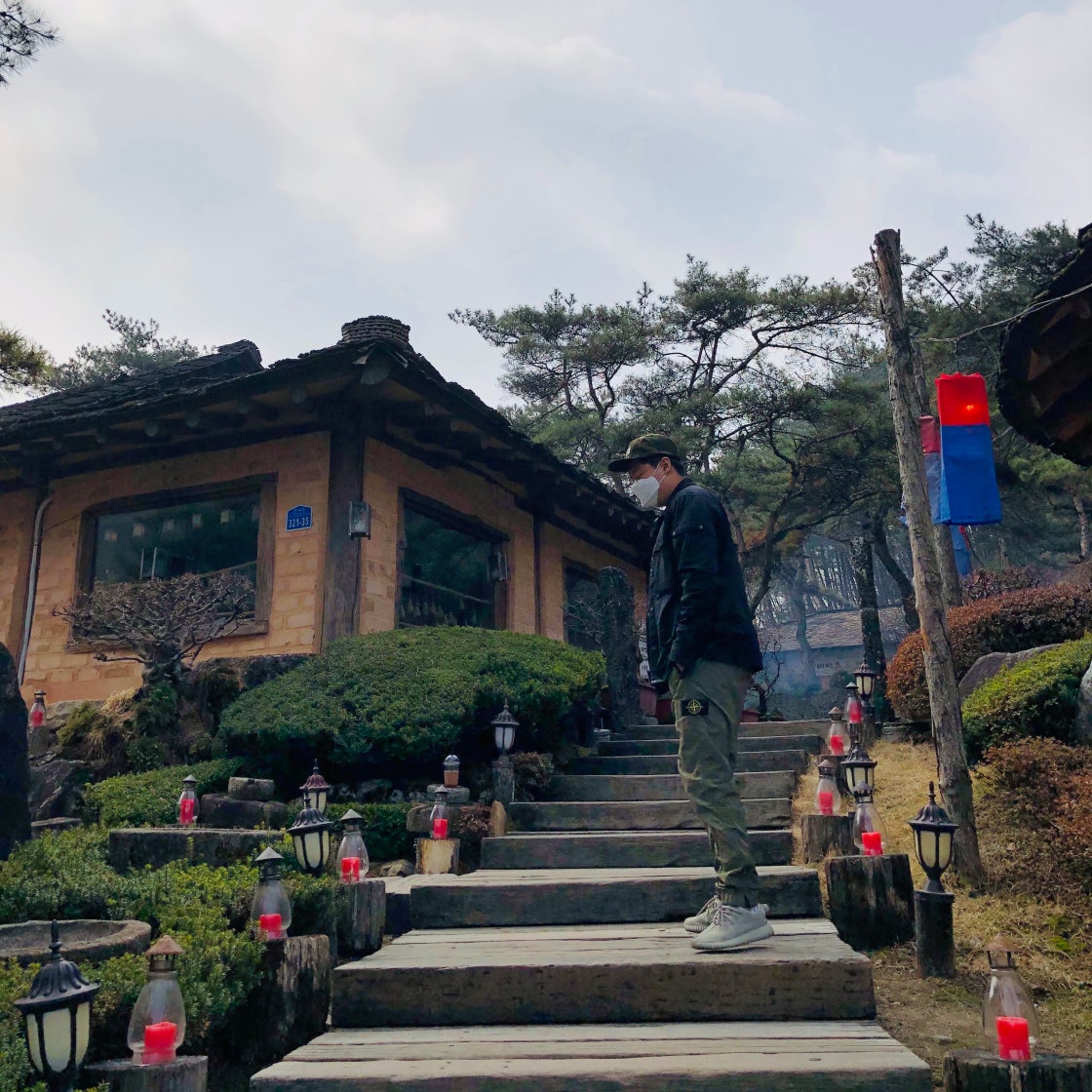 아디다스 이지 부스트 350 문락 AQ2660 photo review
