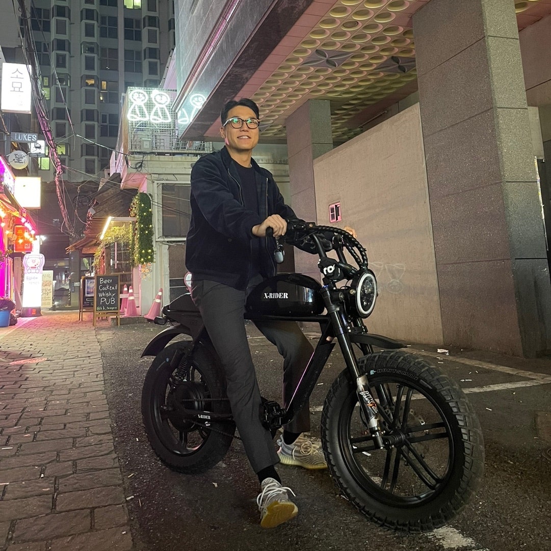 아디다스 이지 부스트 350 V2 블루 틴트 B37571 photo review