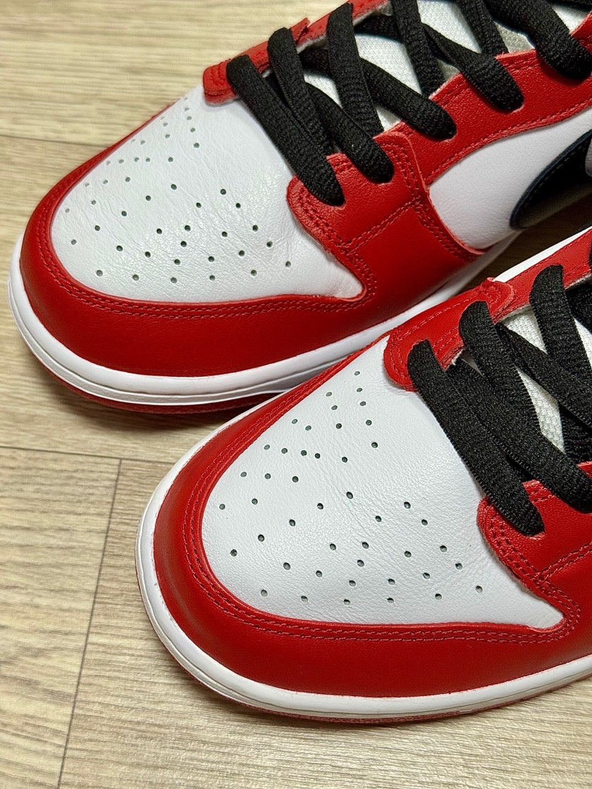 나이키 SB 덩크 로우 프로 시카고 BQ6817-600 photo review