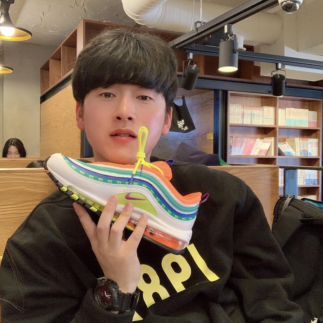 나이키 에어맥스 97 운동화와 캐주얼화 photo review