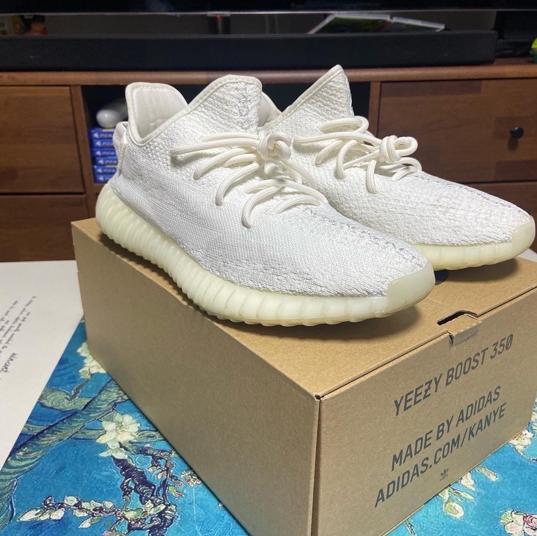 아디다스 이지 부스트 350 V2 CP9366 photo review