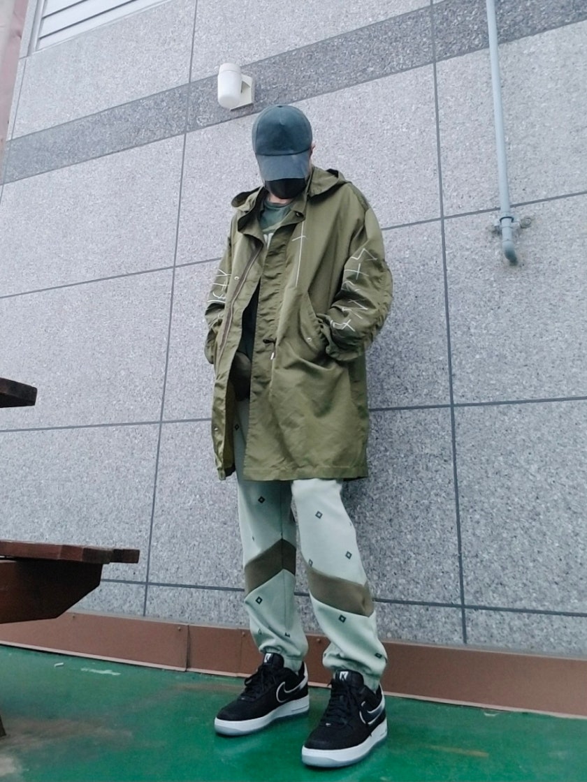 나이키 에어포스 1 로우 콜린 캐퍼닉 CQ0493-001 photo review