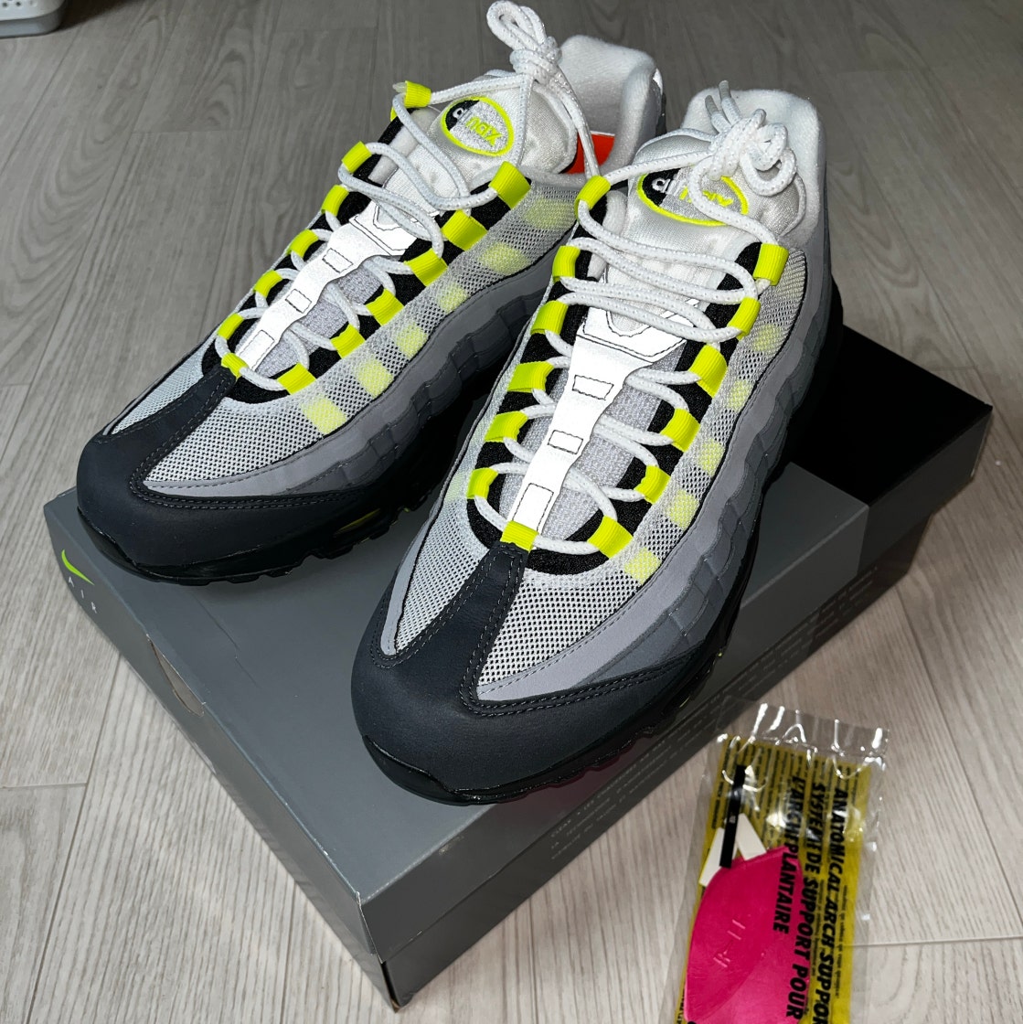 나이키 에어맥스95 OG 네온 형광 CT1689-001 photo review