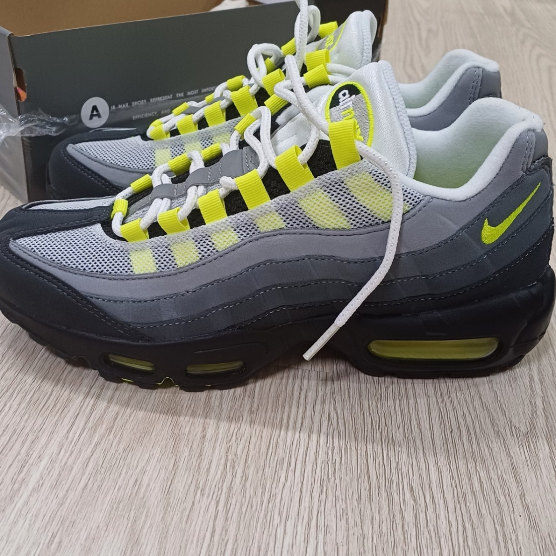 나이키 에어맥스95 OG 네온 형광 CT1689-001 photo review
