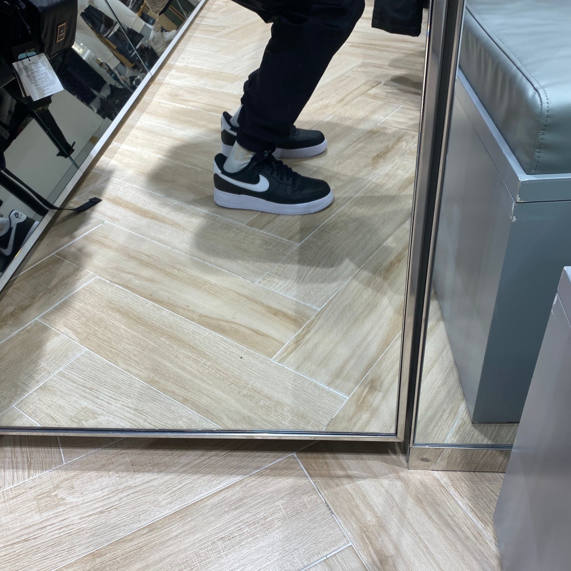 나이키 재팬 AIR FORCE 1 07 에어포스1 운동화 남녀 블랙 블랙 CT2302-002 photo review