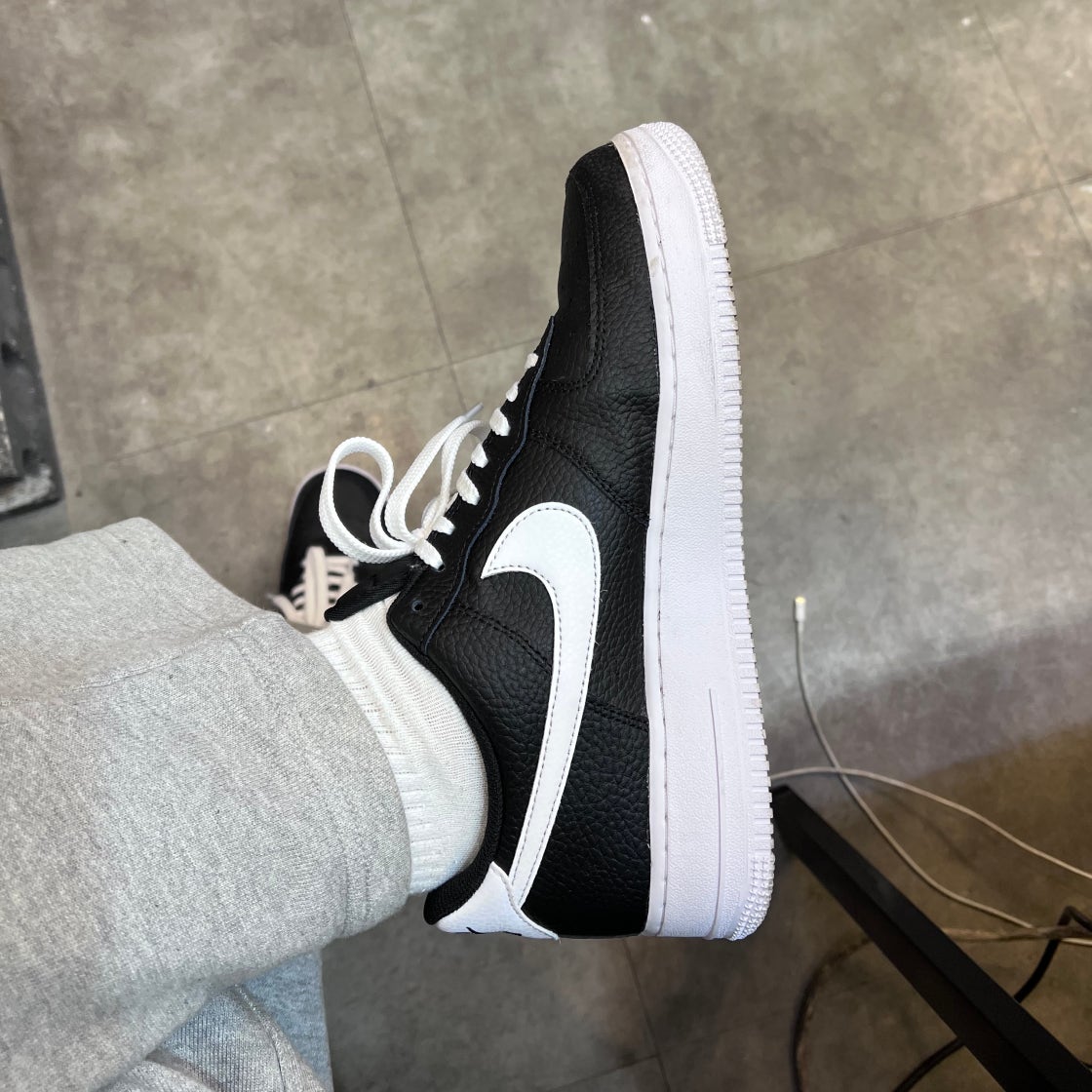 나이키 재팬 AIR FORCE 1 07 에어포스1 운동화 남녀 블랙 블랙 CT2302-002 photo review