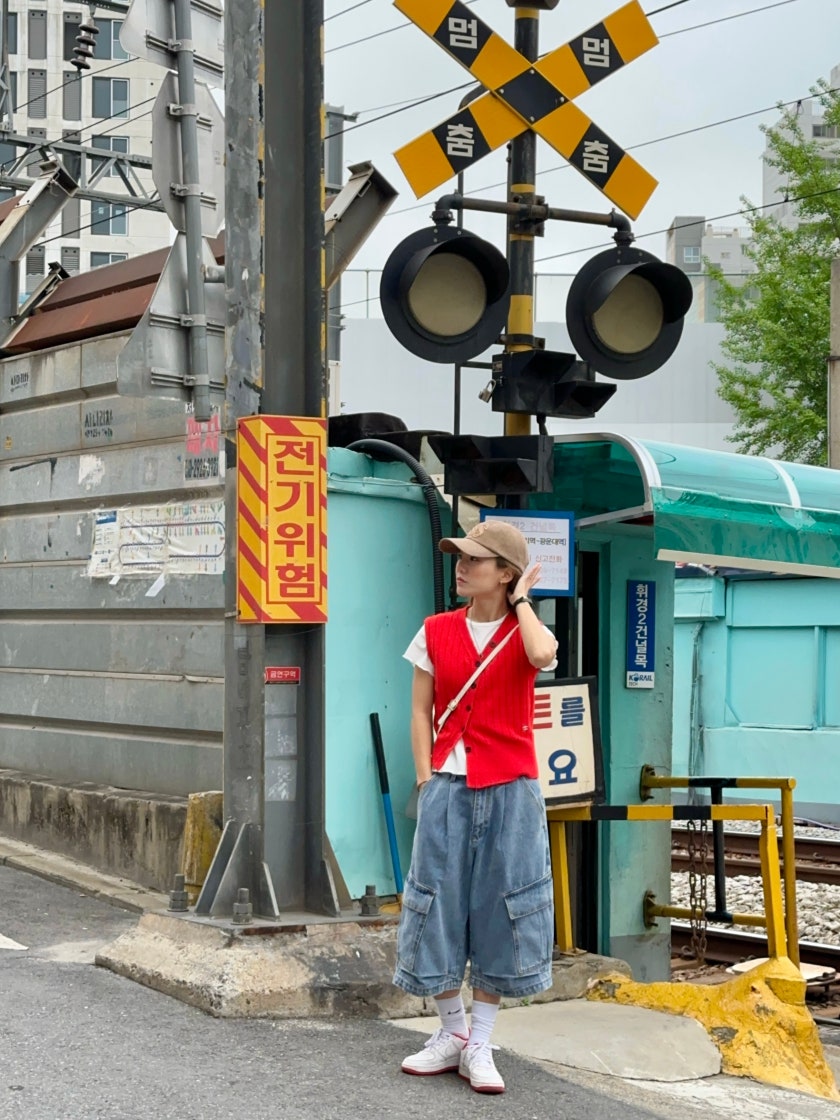 나이키 에어포스1 로우 스티치 흰빨 CV1724-100 photo review