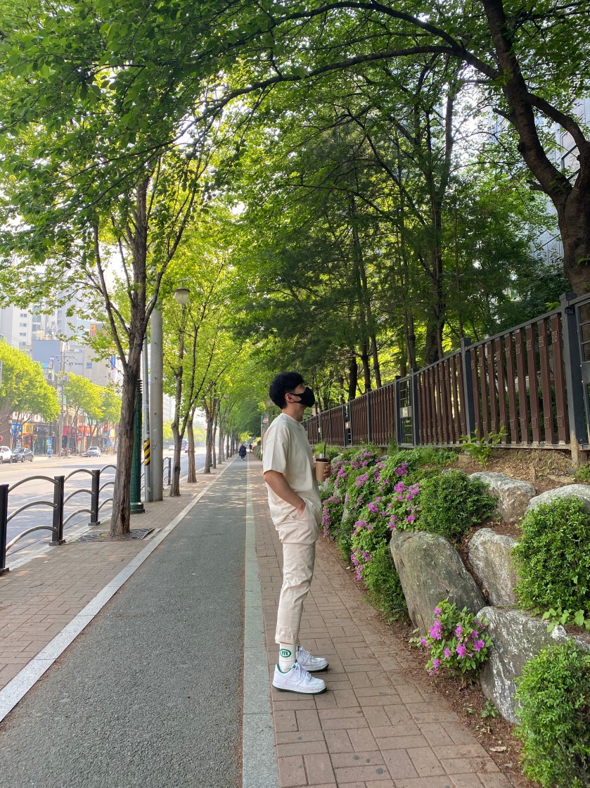 나이키 에어포스 1 '07 스티치 파인 그린 CV1724-103 photo review