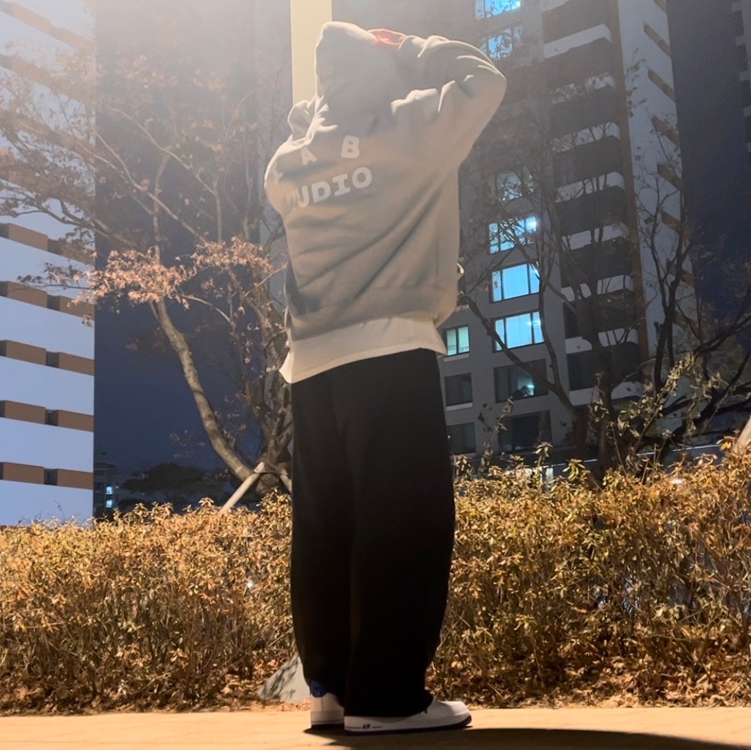 나이키 에어포스 1 '07 LV8 화이트 게임 로얄 DC8873-100 photo review