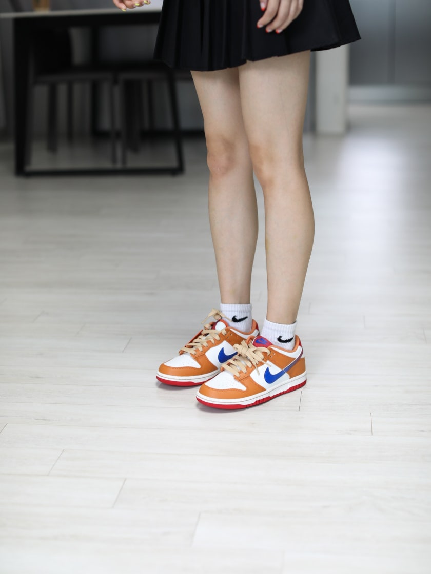 나이키 GS 덩크 로우 핫 커리 앤 게임 로얄 DH9765-101 photo review