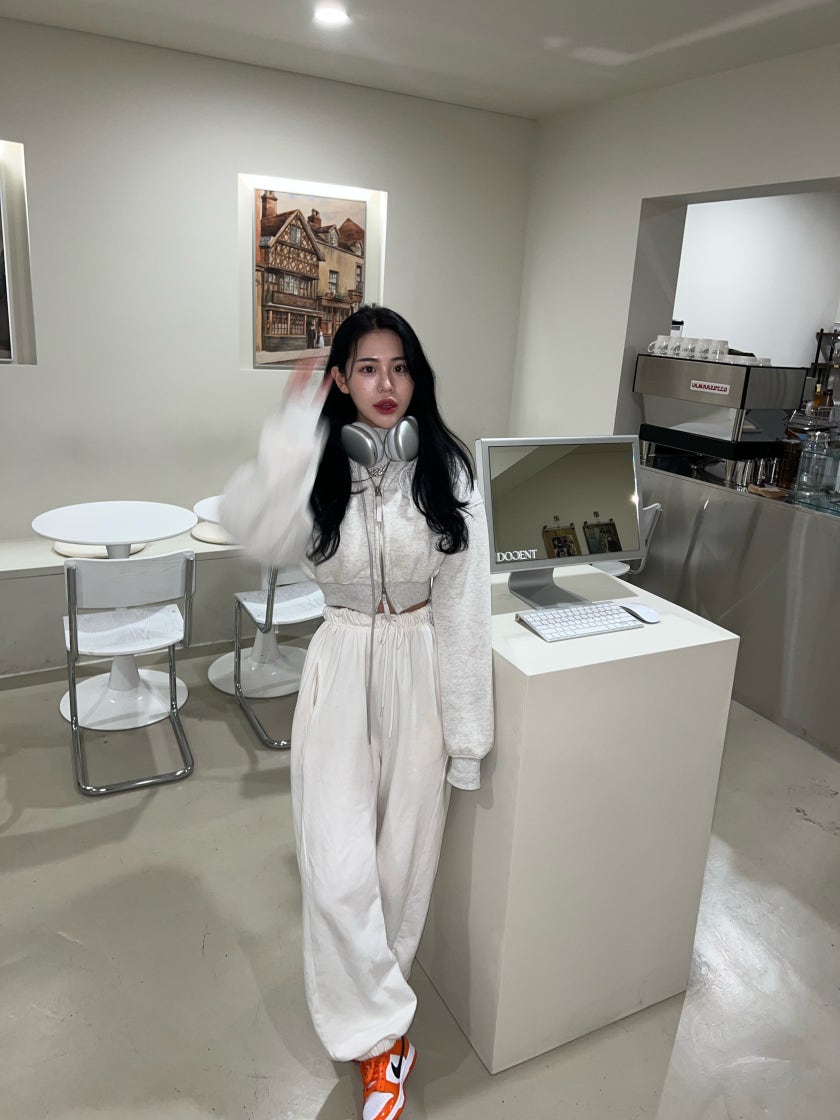 나이키 덩크 로우 에센셜 브릴리언트 오렌지 DJ9955-800 photo review