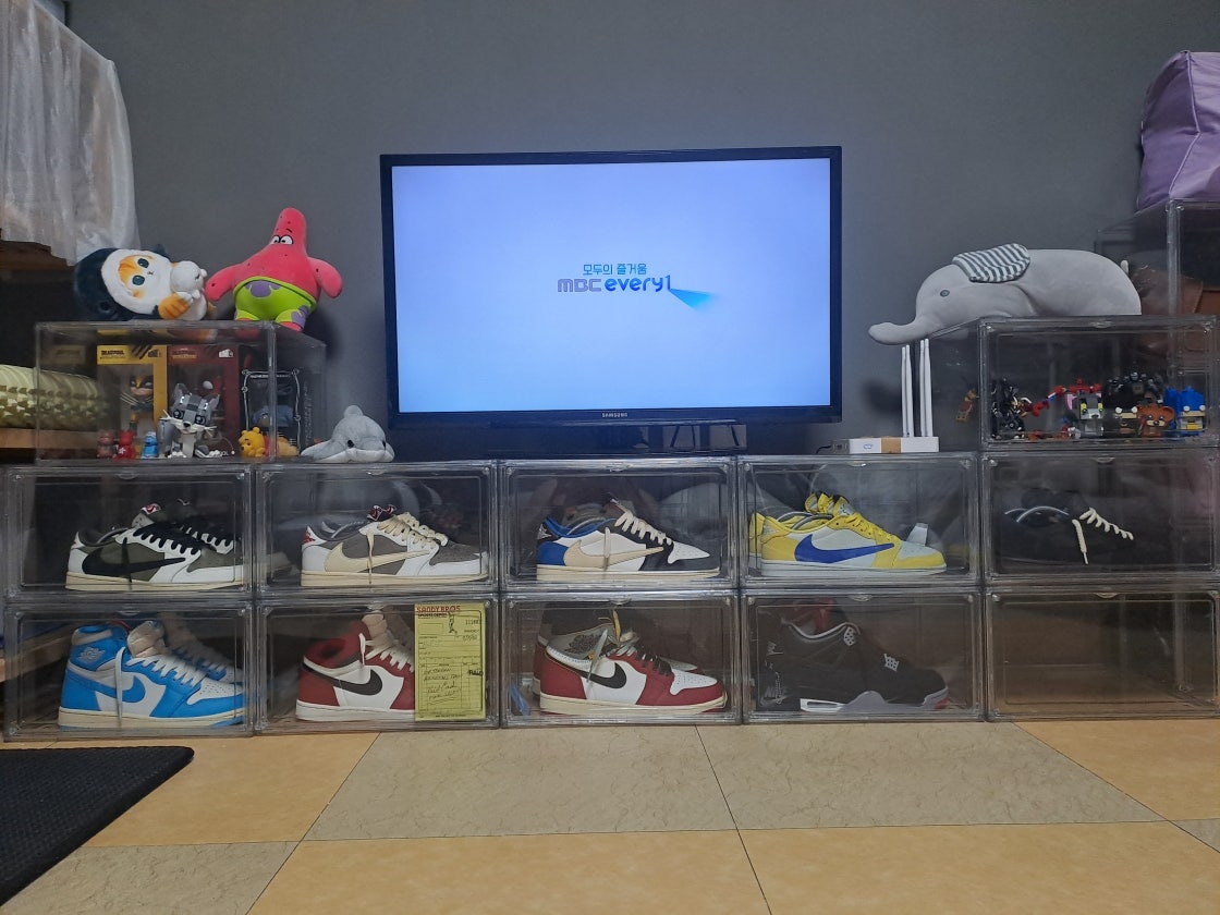 나이키 트래비스 스캇 X 에어 조던 1 로우 리버스 모카 DM7866-162 photo review