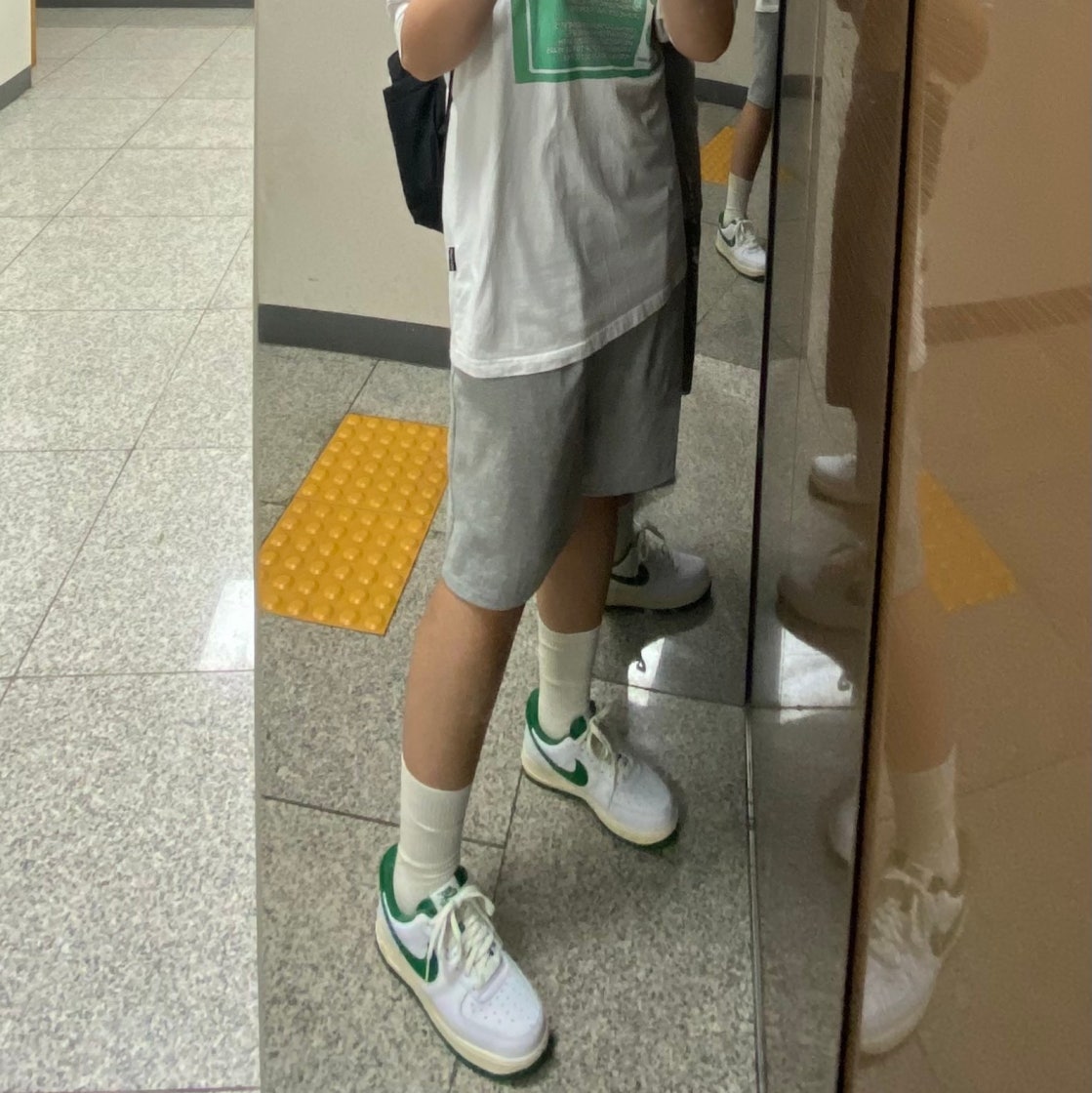 나이키 에어포스 1 ’07 LV8 바시티 화이트 파인 그린 DO5220-131 photo review