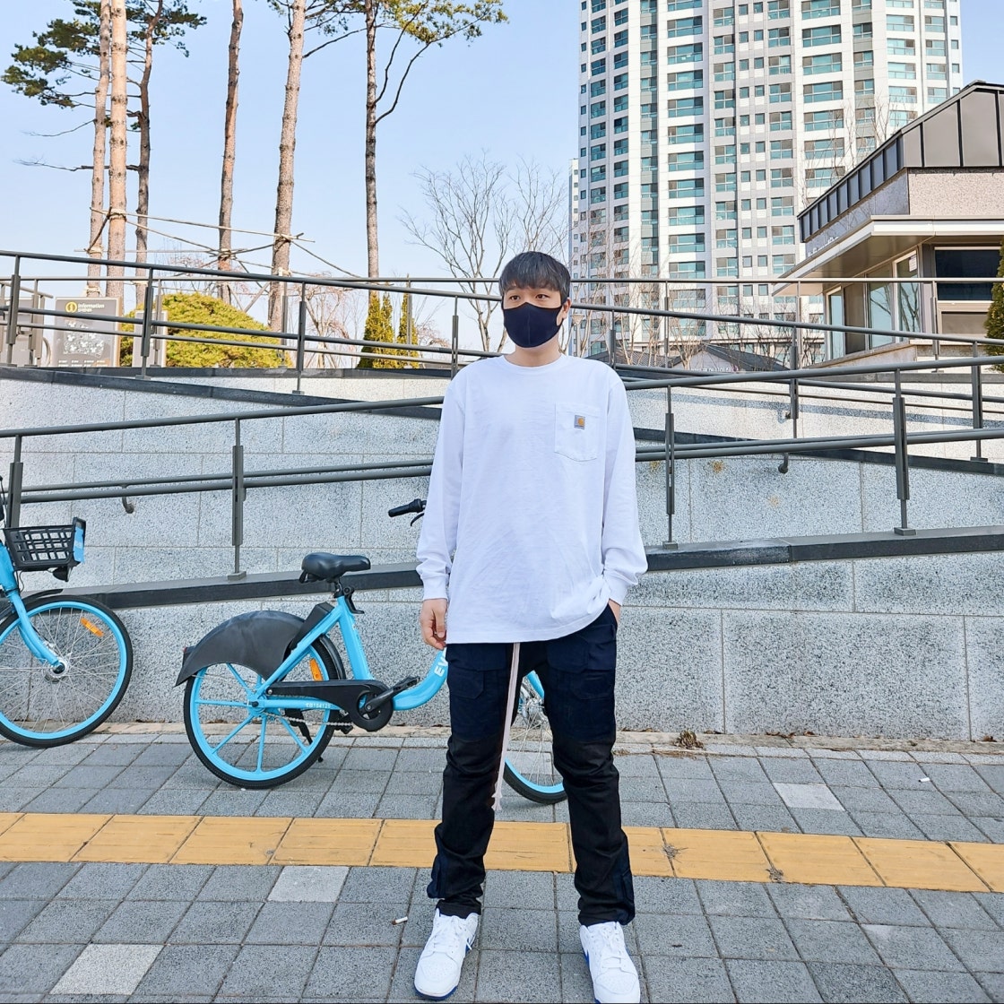 나이키 덩크 로우 레트로 화이트 하이퍼 로얄 DV0831-104 photo review