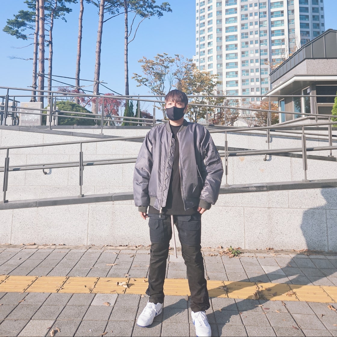 나이키 덩크 로우 레트로 화이트 하이퍼 로얄 DV0831-104 photo review