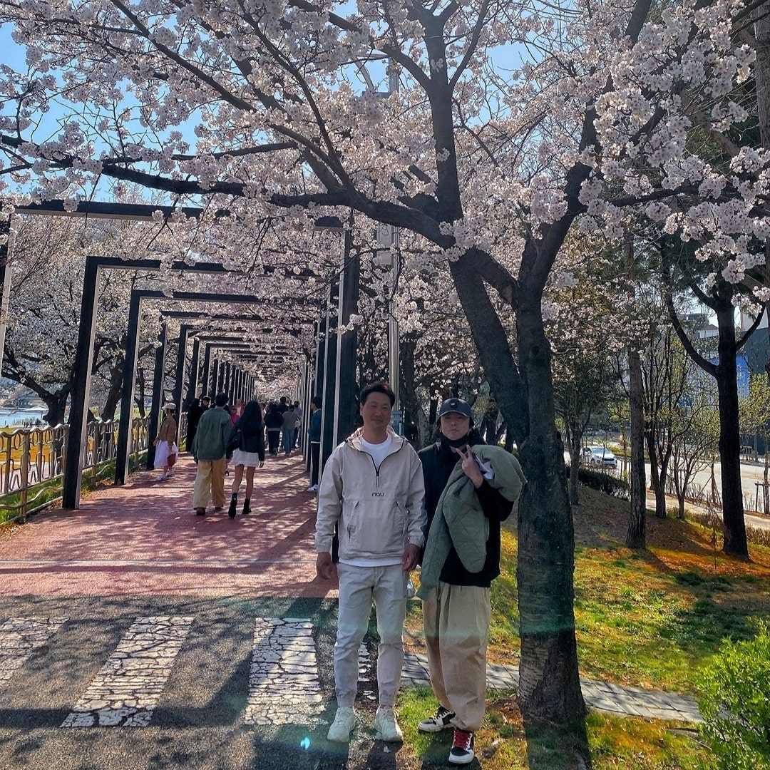나이키 조던 1 x 트래비스 스캇 레트로 로우 OG 미디움 올리브 DZ4137-106 photo review